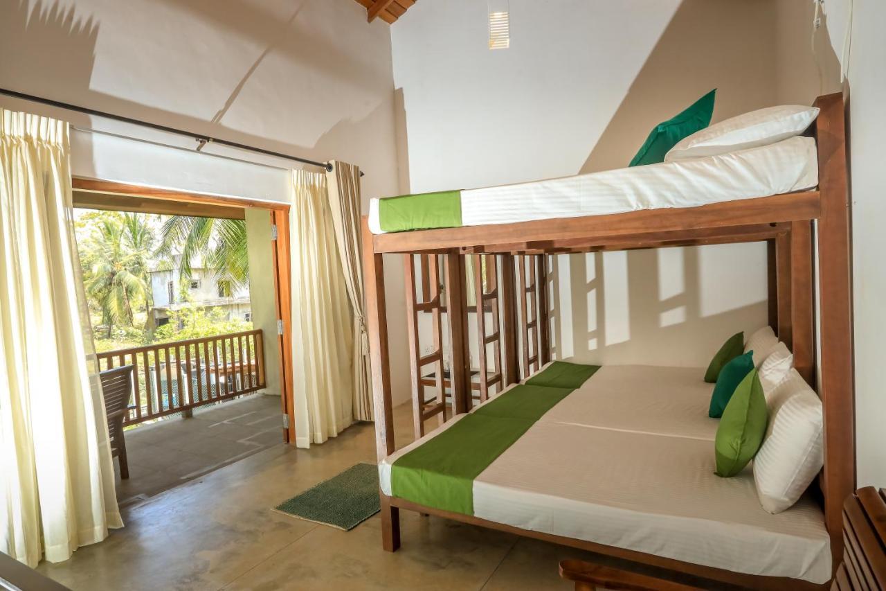Отель Kayjay Palms Passikudah Экстерьер фото
