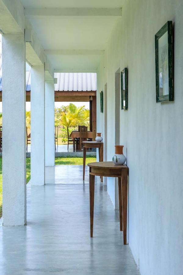 Отель Kayjay Palms Passikudah Экстерьер фото