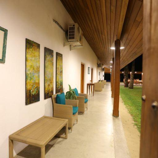 Отель Kayjay Palms Passikudah Экстерьер фото